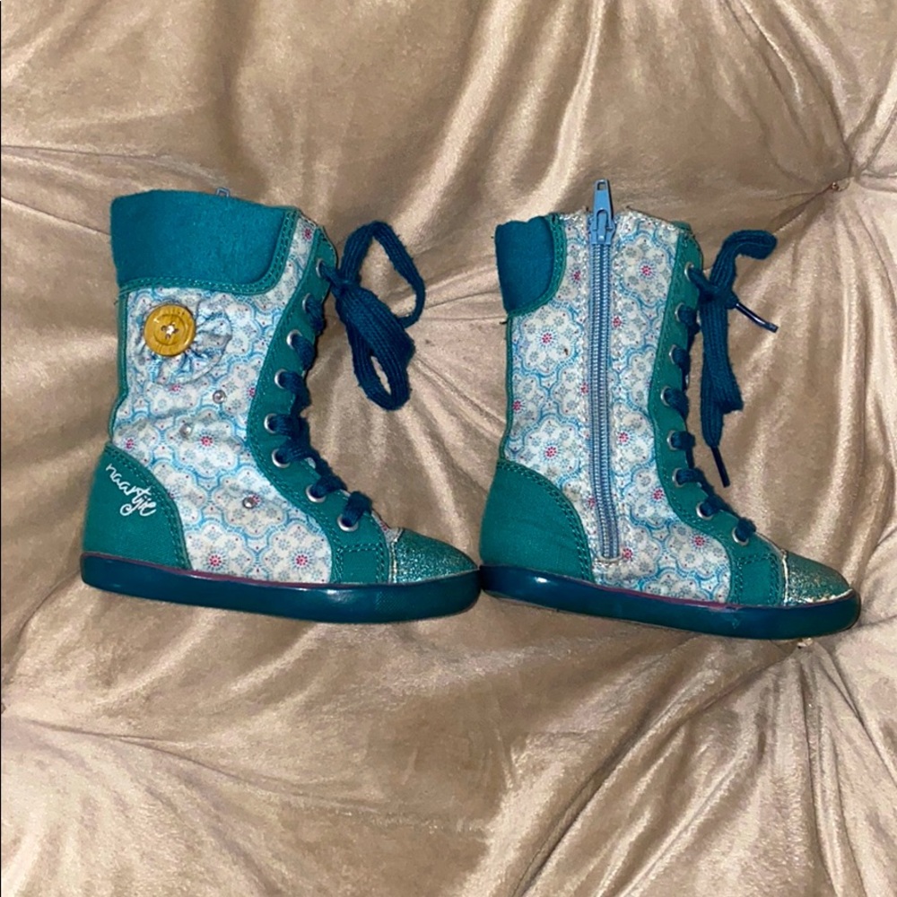 Naartjie size 7 boots